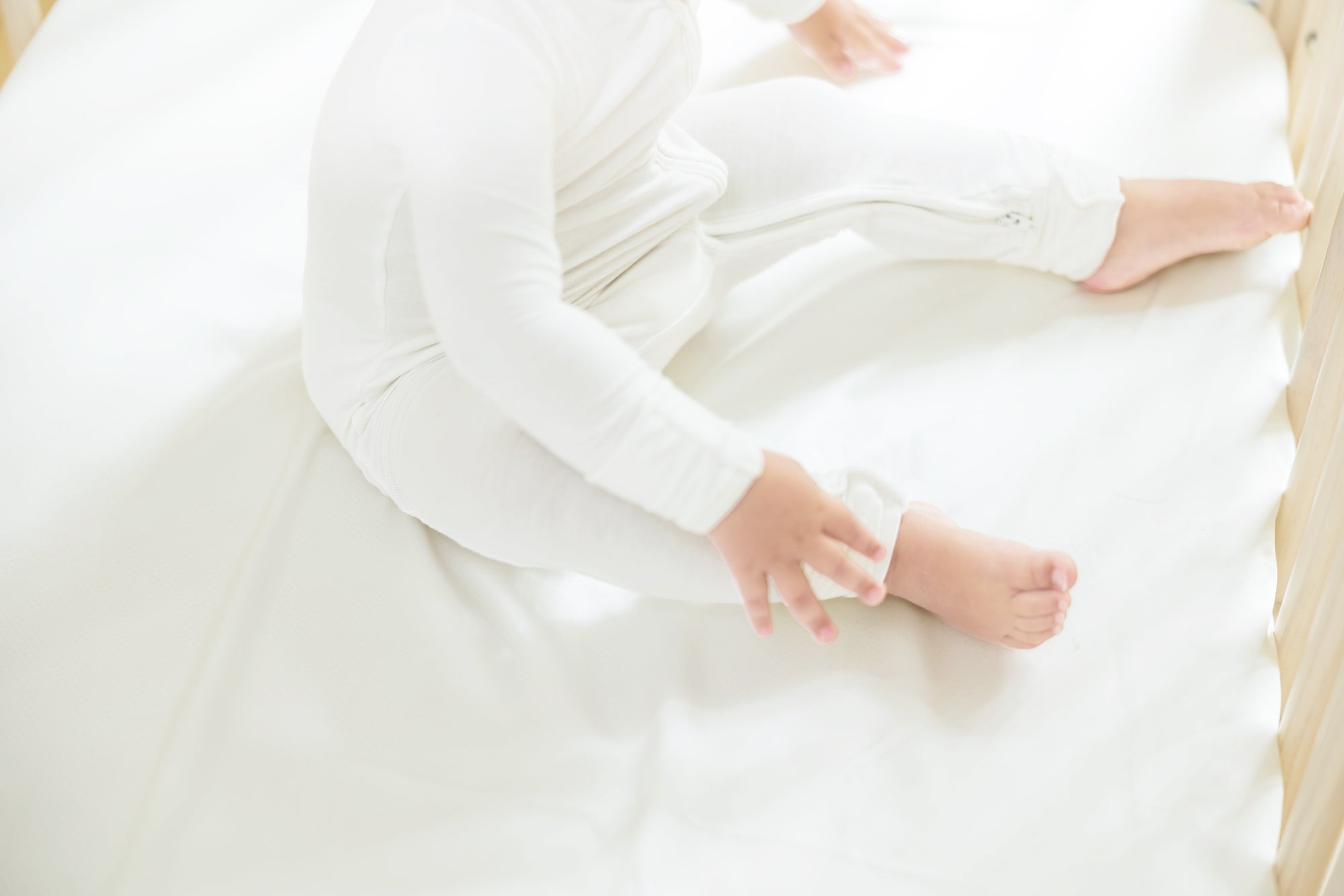 Silk Standard Crib Sheet (Fitted)